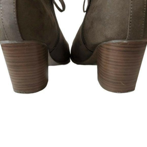 Old Navy Oregon Trail Olive Mid Ankle Boots 10 Block Heel Zipper Minimalist Chic - Picture 9 of 12